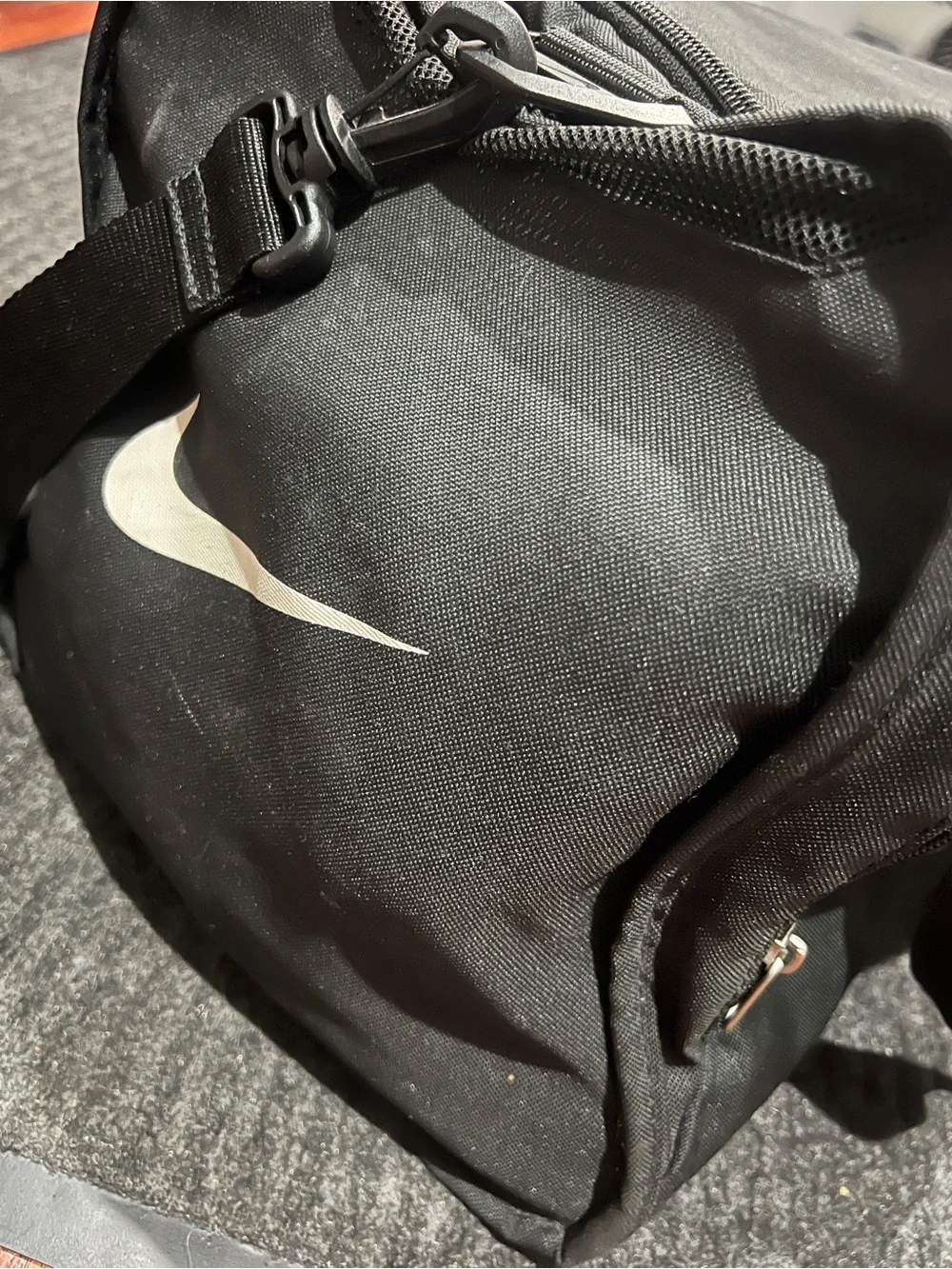 Nike Black Duffle Gym Travel Carry On Bag Weekend Sports Adjustable Strap